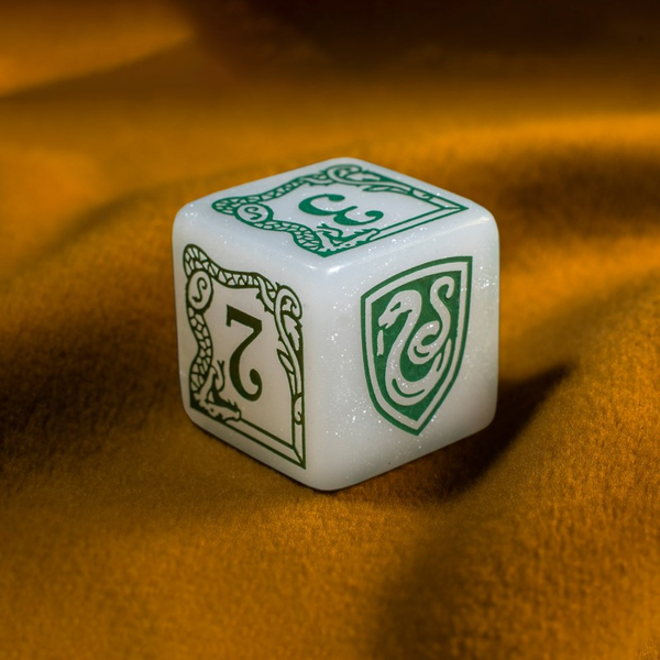 Набір кубиків Harry Potter. Slytherin Modern Dice Set - White