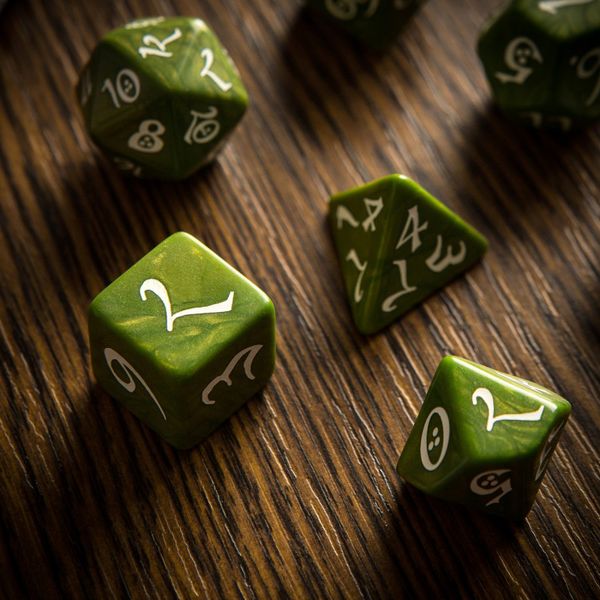 Набір кубиків Classic RPG Olive & white Dice Set