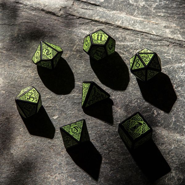 Набір кубиків Celtic 3D Revised Black & green Dice Set