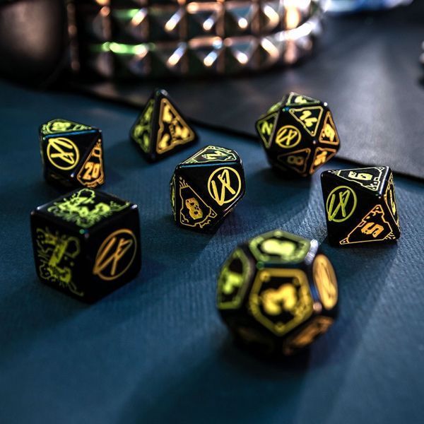 Набір кубиків Cyberpunk Red Dice Set: Wet Work